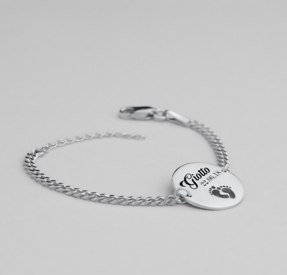 Sterling Silver Forever Heart Charm & 18 Chain