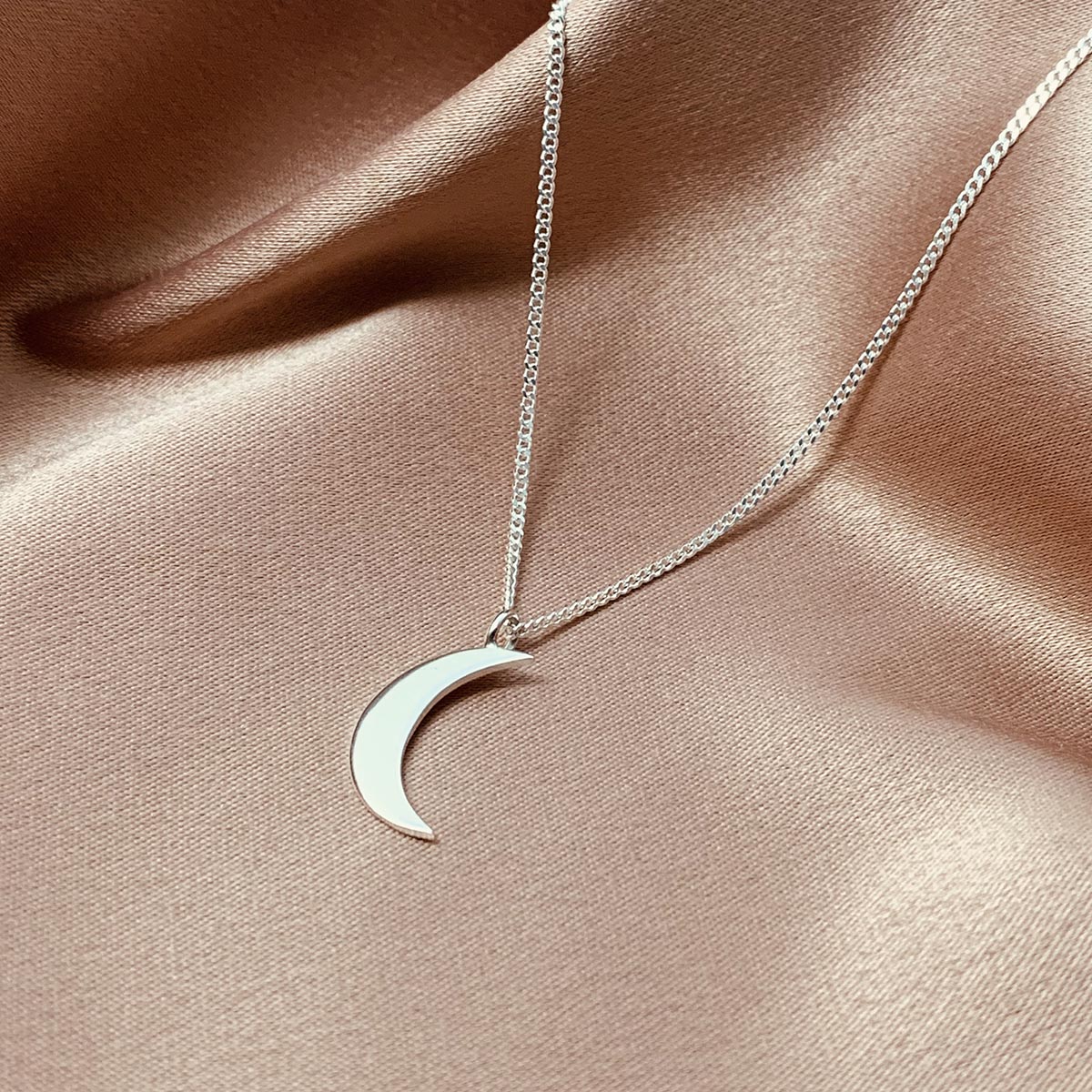 Elegant Moon And Hidden Message Tag -Sterling Silver