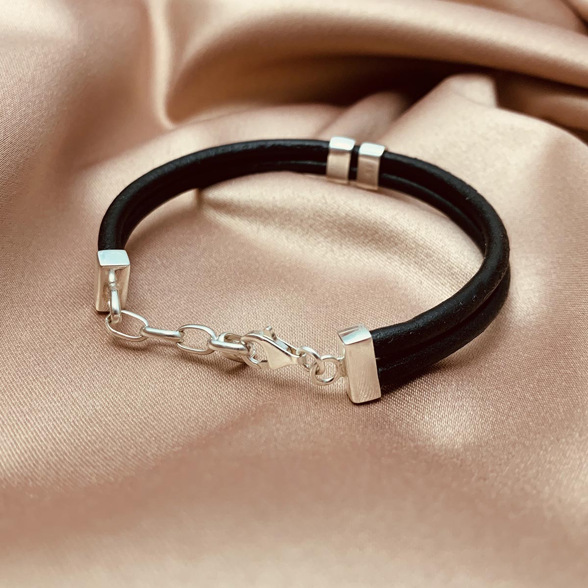 Leather Bracelet Flake-Silver