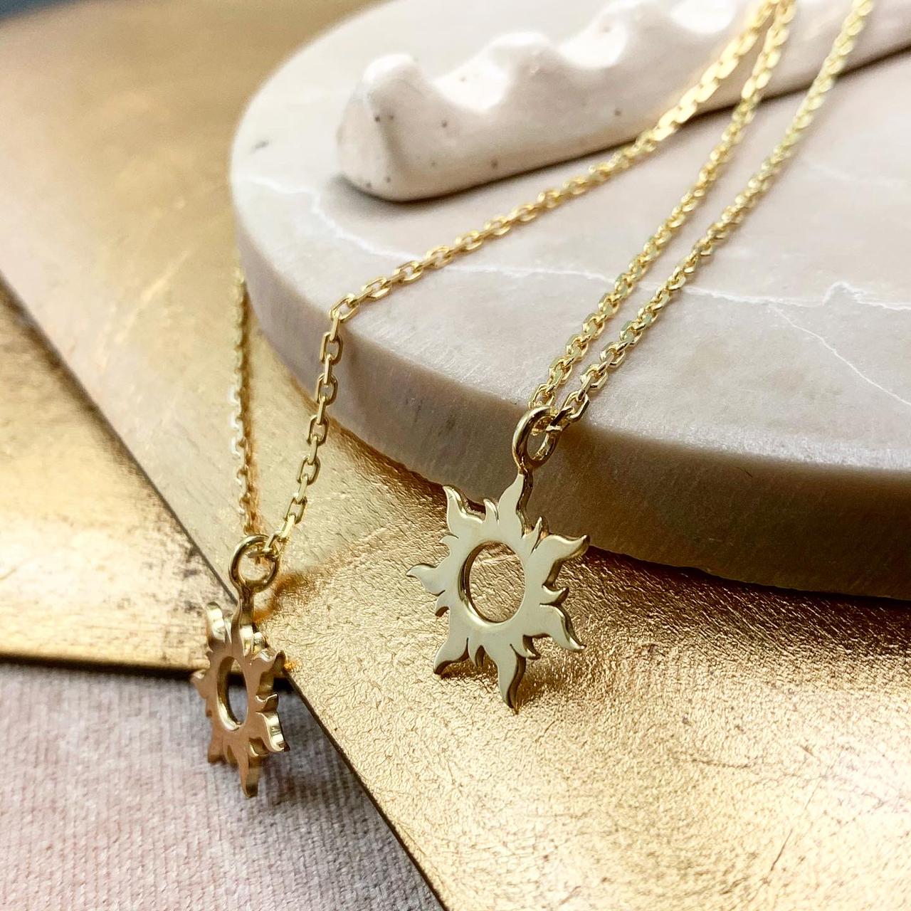 Golden Sun Necklace Sm (18k) – ileava jewelry