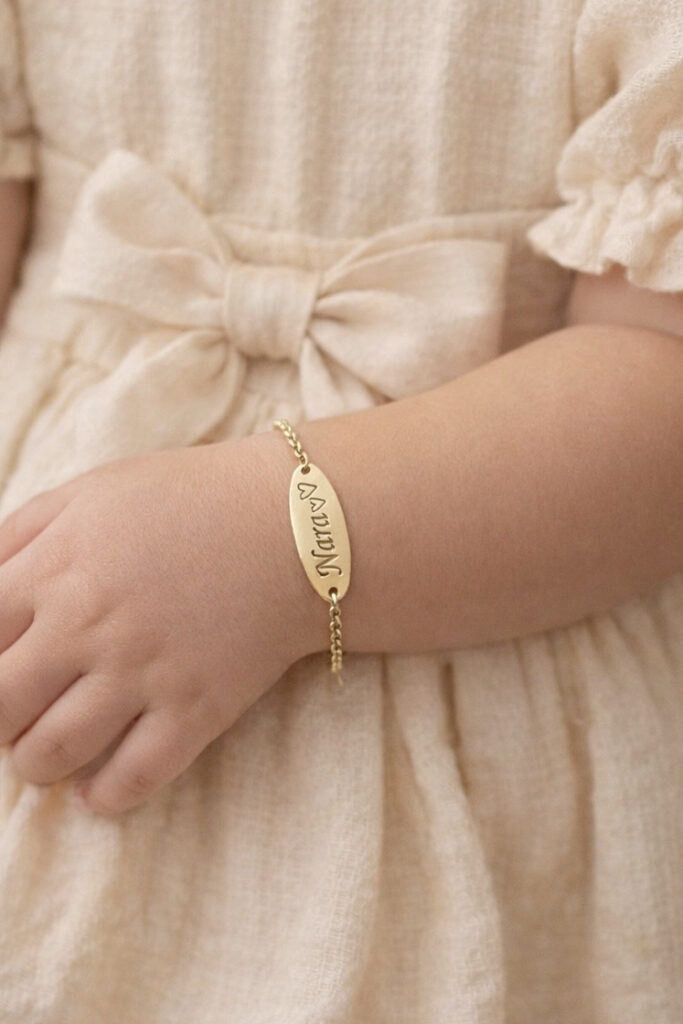 Extended Oval Baby Bracelet