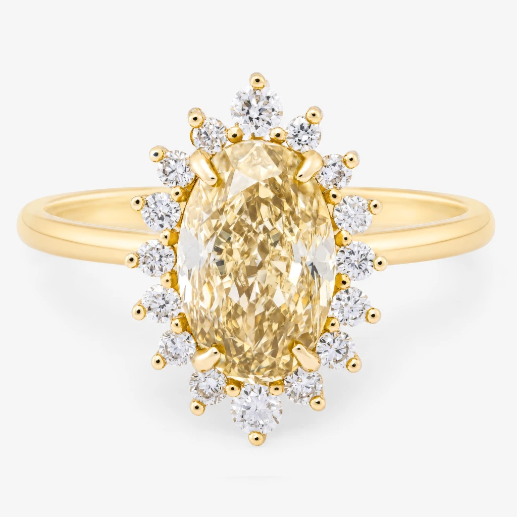 Âme du Soleil 2ct Yellow Oval Diamond Ring