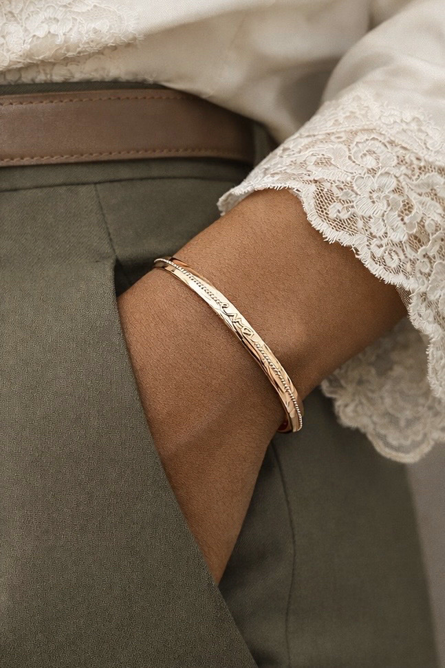 Eva Line Bangle Bracelet