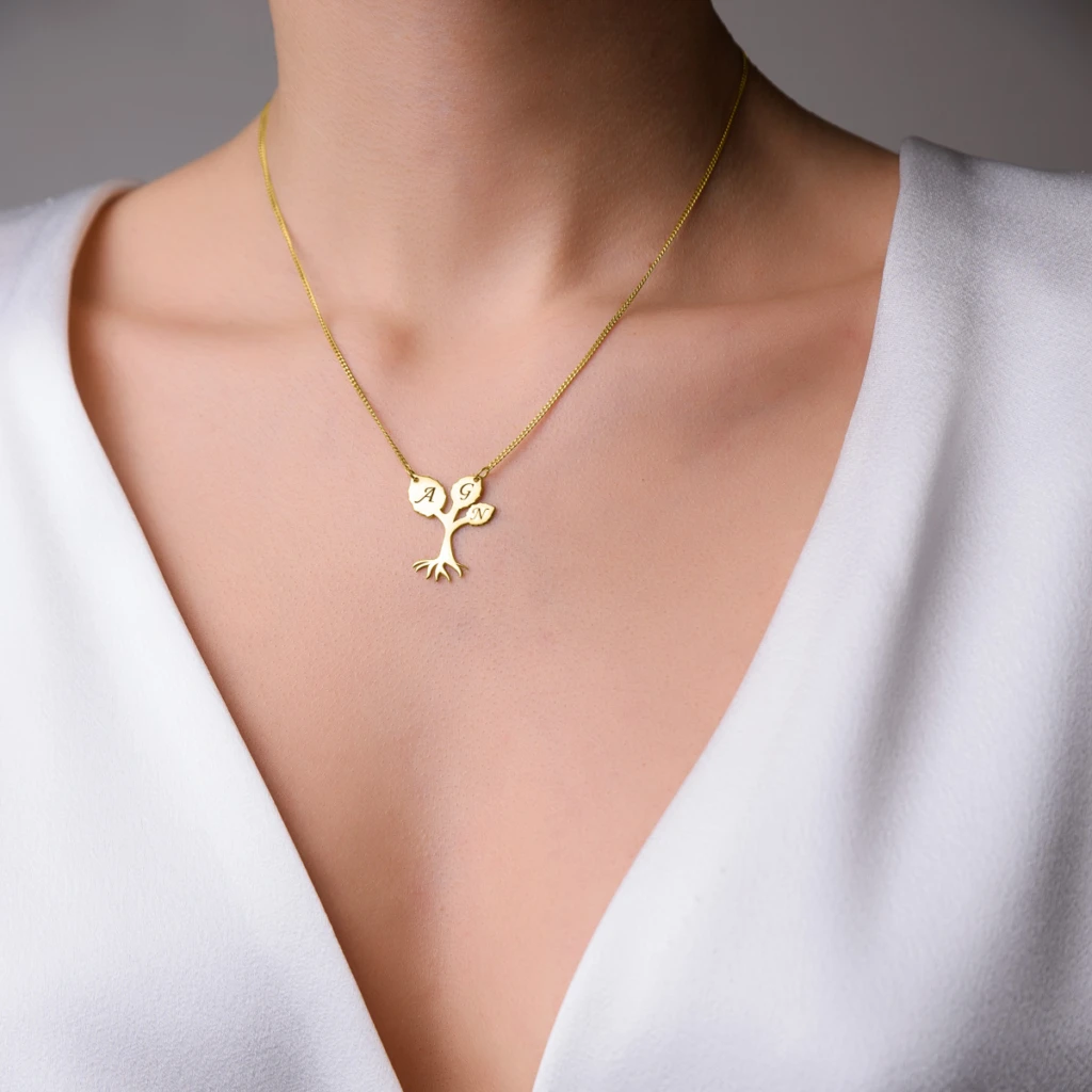 Family Tree with Three Leaves Necklace